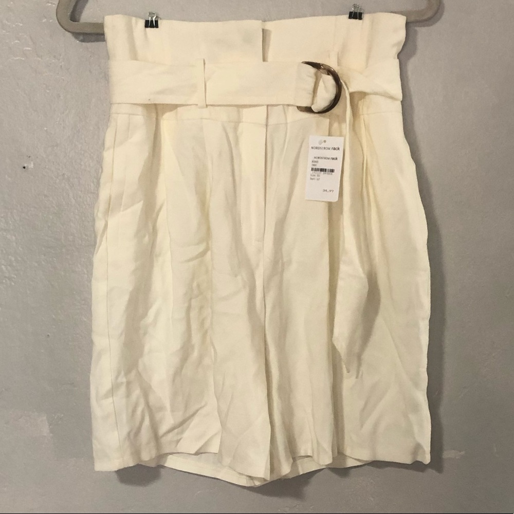 NWT Topshop Ivory High Waisted Shorts Size 6